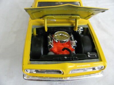 Diecast model cars Plymouth Barracuda 1/64 M2 Machines 340 yellow/Dekor 1969 - A