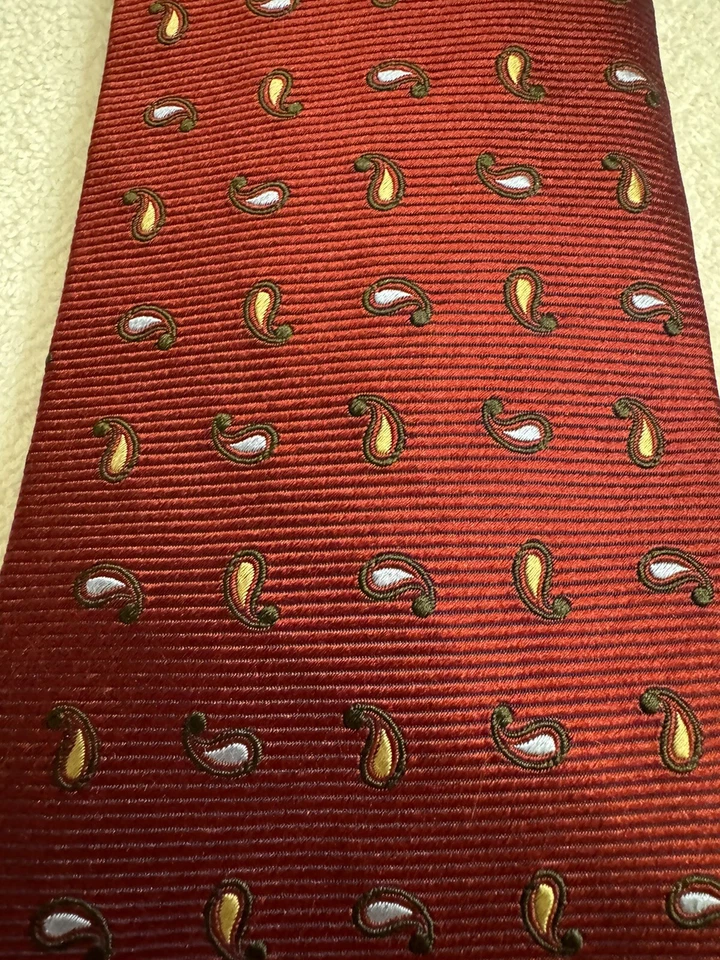 "Corbata de seda Luigi Borrelli hecha en Italia flores de cachemir rojo color invierno 3,5 x 59,5""" Foto 2 de 4