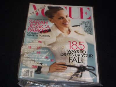 2011 AUGUST VOGUE MAGAZINE - SARAH JESSICA PARKER BRAND NEW SEALED - L 11548