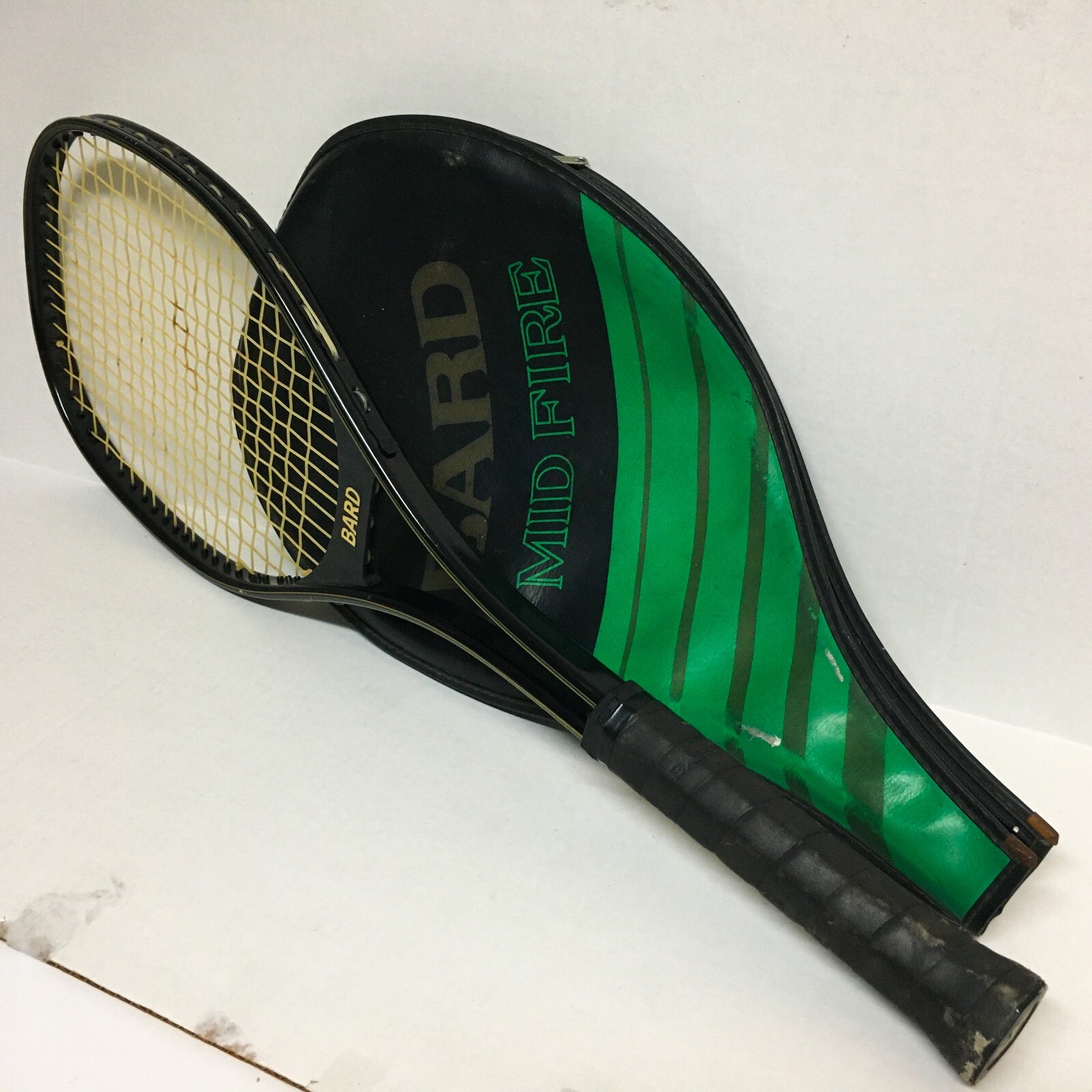 BARD MID FIRE TENNIS RACQUET 4 1/2, WITH ORIGINAL BAG, LEATH