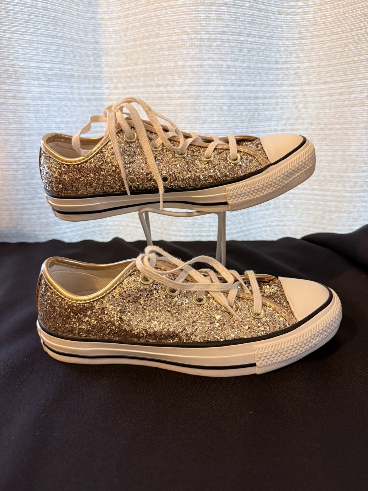 Authentic CONVERSE CTAS OX Gold Metallic Glitter Women’s Shoes Size 6 thumbnail 2