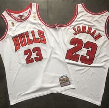 Chicago Bulls Michael Jordan NBA Finals vintage white basketball jersey