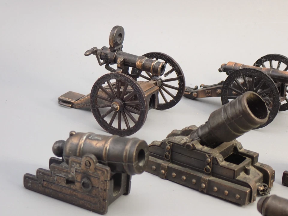 PLOMB 8 CANONS TAILLE-CRAYONS LOT 2 - Photo 2/4