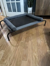 Elevated  Cooling dog bed With Bolster NWOT
