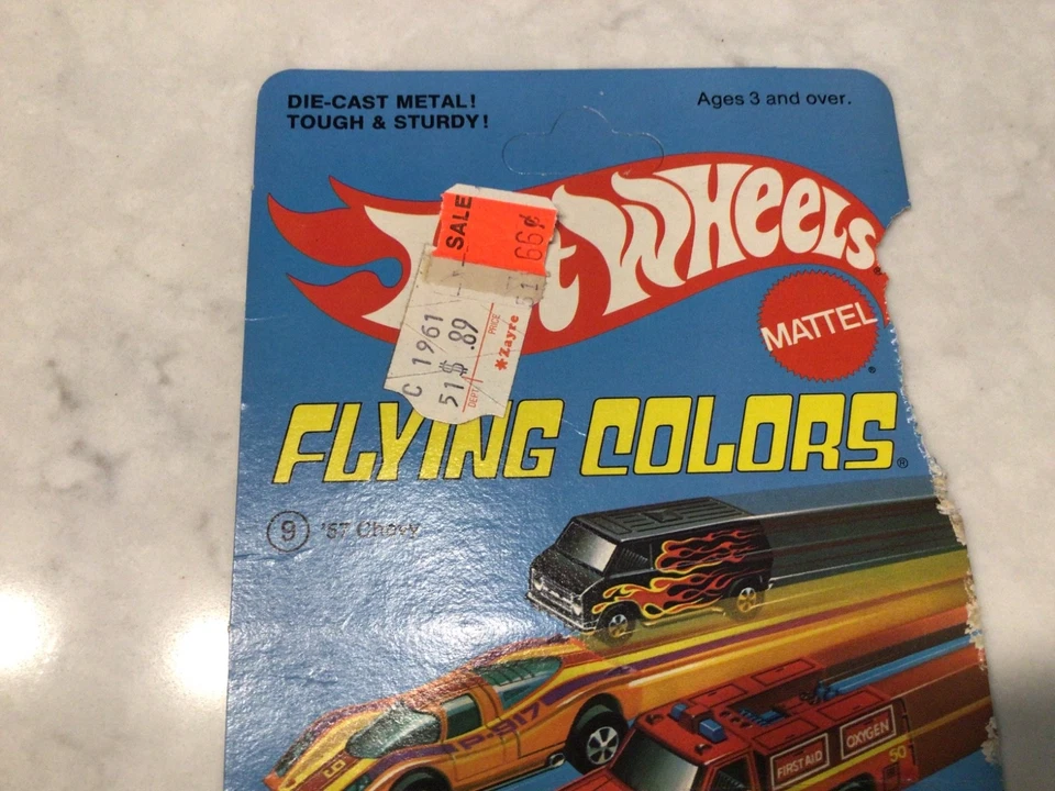 1975 HOT WHEELS FLYING COLORS 57 CHEVY ON ORIGINAL CARD OLD  STORE STOCK - Image 2 of 4