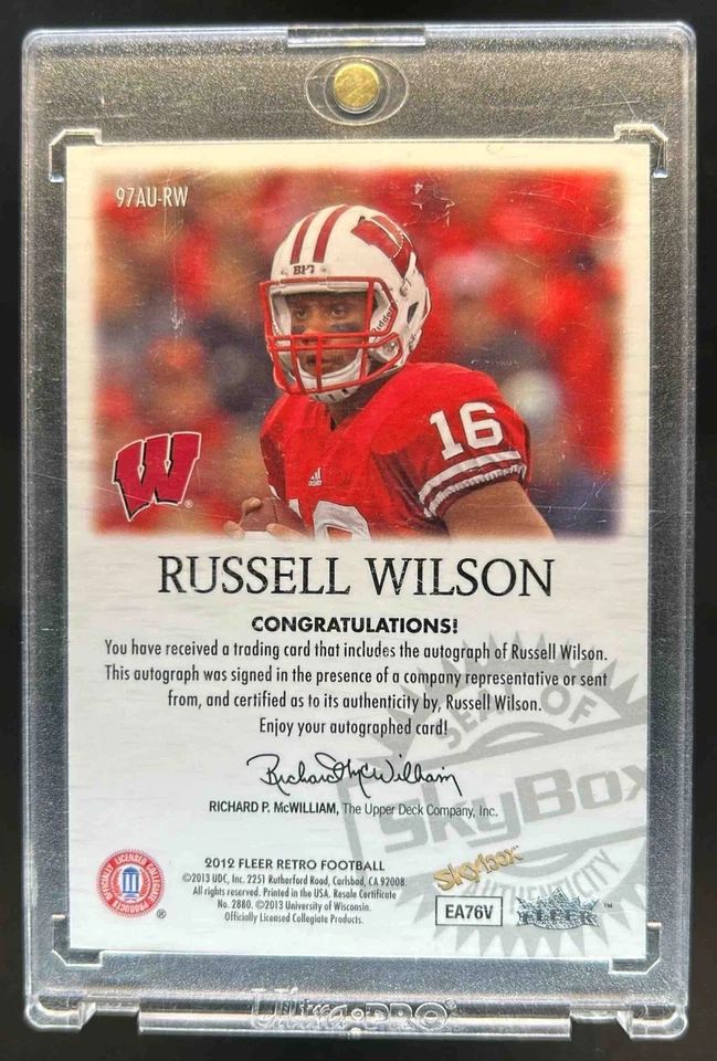 2012 Fleer Retro Ultra Russell Wilson Autographics 1997 RC #97AU-RW Badgers - Image 2 of 2