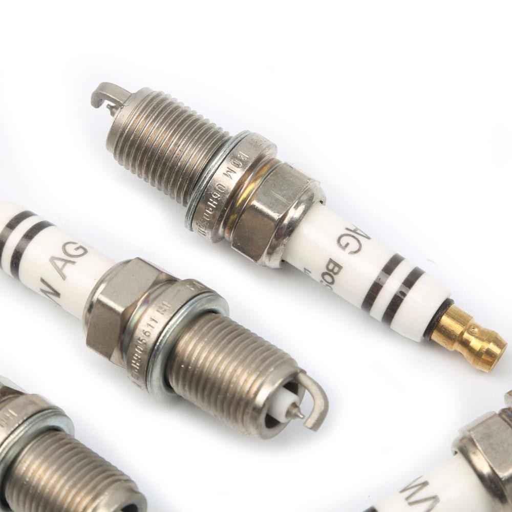 4PCS Platinum Spark Plugs For  Golf Passat Tiguan Audi A3 A4 Q5 1.8 2.0T