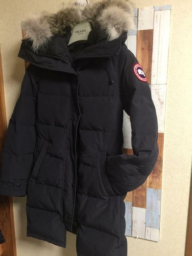 CANADA GOOSE MACKENZIE Down Jacket Size 