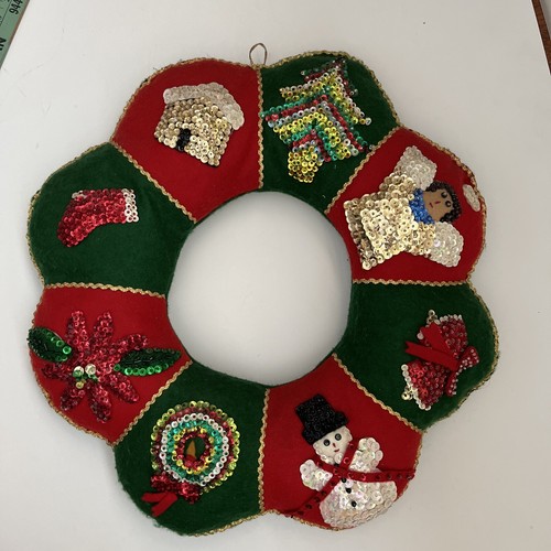 Vintage Handmade Sequins Beaded Felt Christmas Wreath Green Red Gold