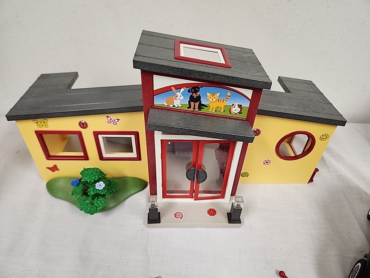 PLAYMOBIL 9275 CITY LIFE PET HOTEL Tiny Paws & 9278 Dog Mobil