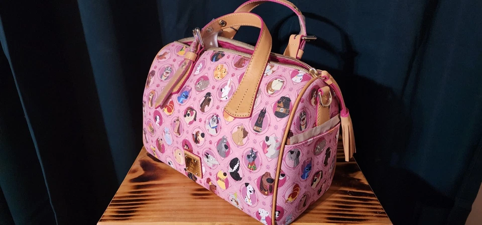 Bolso Cartera Disney Dooney & Bourke Dogs Foto 4 de 4