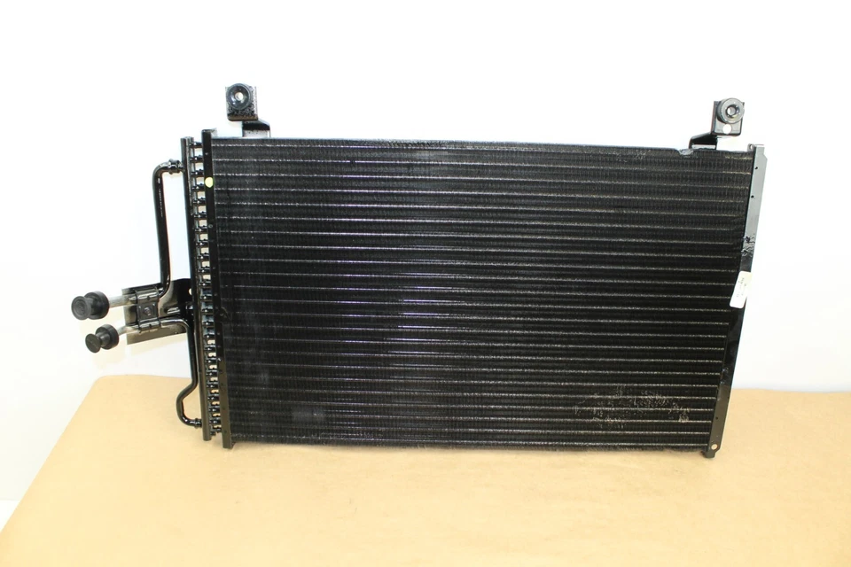 Condensador de aire acondicionado genuino nuevo OEM Motorcraft para Ford Tempo/Topacio Mercury 1992-1994 Foto 2 de 4