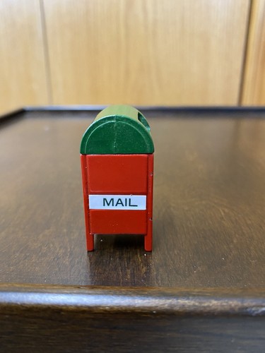 Dept. 56 Christmas In the City Mail Box ~ #55174 Single item, no box - Picture 2 of 7