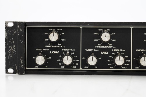 Moog MKPE Three Band Parametric Equalizer Signal Processor #51604 - Picture 4 of 17