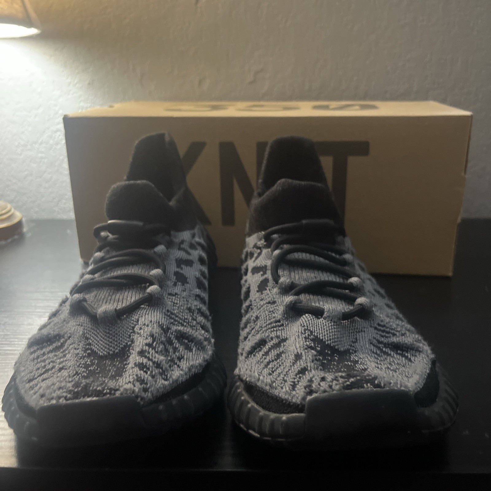 adidas Yeezy 350 V2 Slate Onyx Compact Size 12.5 Men’s thumbnail 4