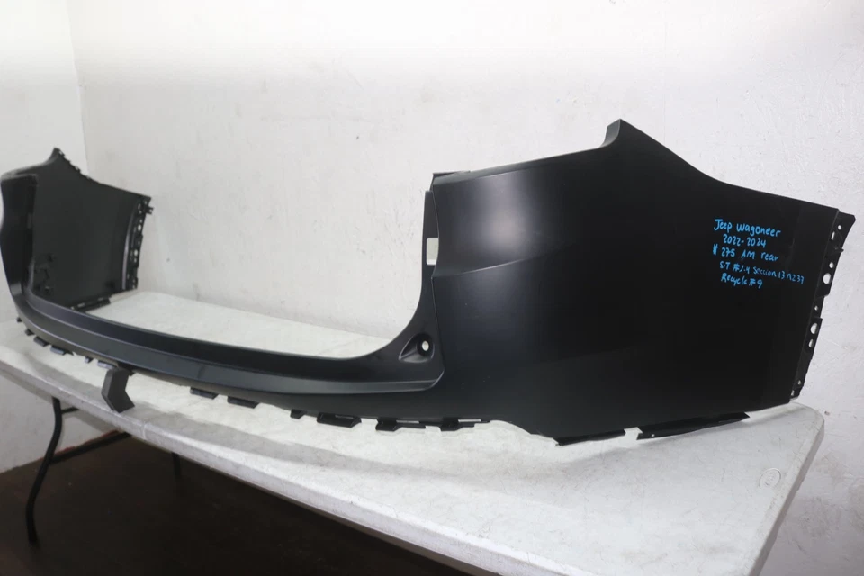 2022 2024 JEEP WAGONEER REAR BUMPER COVER - Image 4 of 4