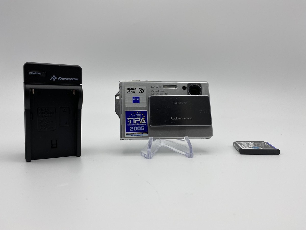 Sony Cybershot 5.1MP Digital Camera with 3x Optical Zoom - Silver