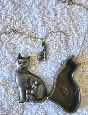 Vintage torino pewter toned cat Kittens trinket box Necklace Pin Brooch Earring