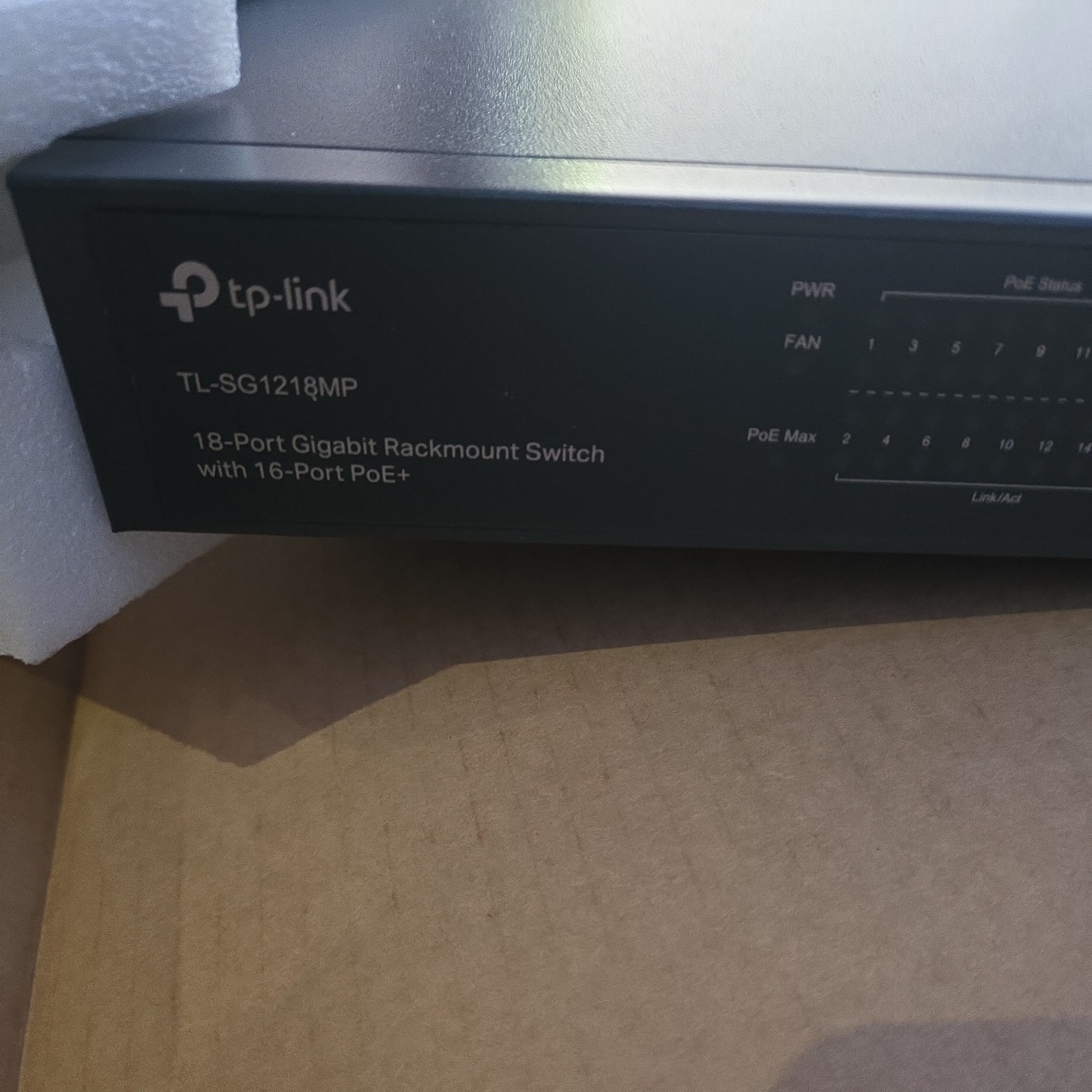 TP-Link TL-SG1218MP - 18-Port Gigabit Rackmount Switch with 16 PoE+ - Limited