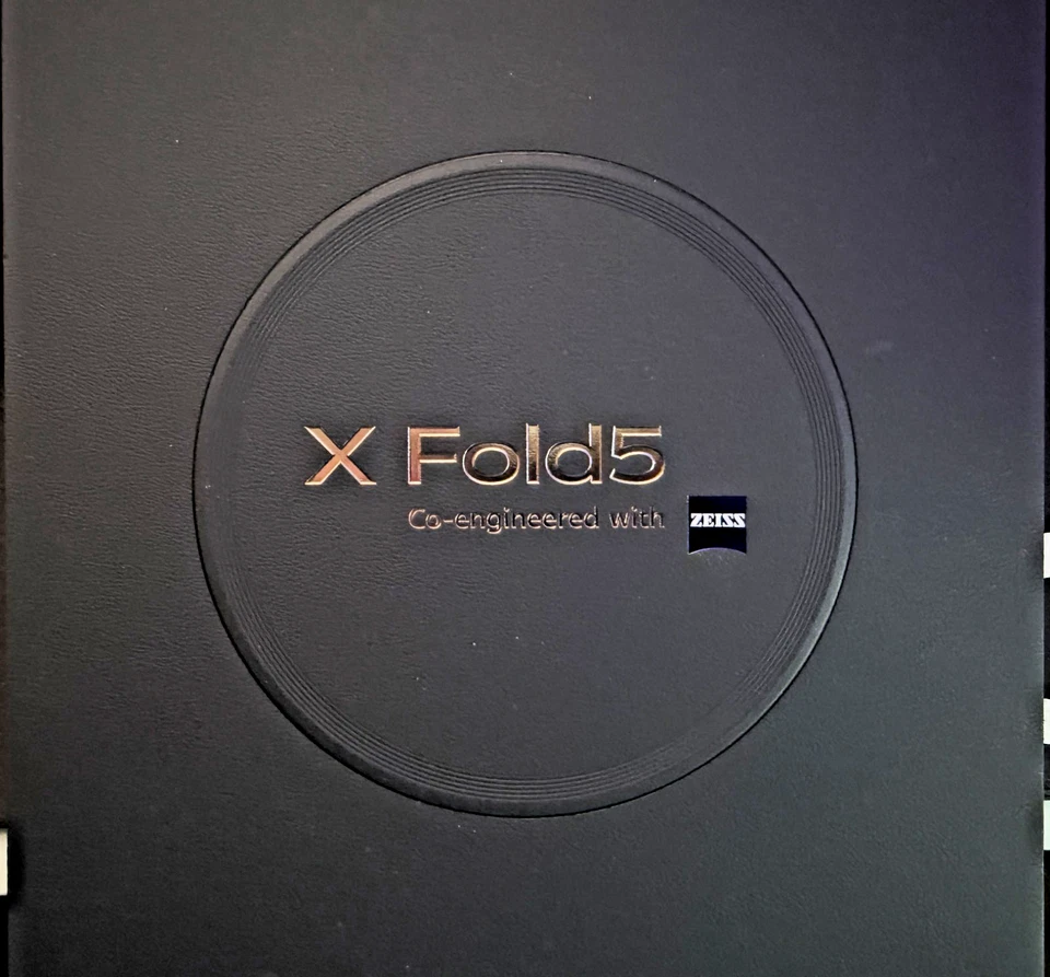 Nuovo Vivo X Fold 5 5G 16GB+512GB Snapdragon 8 Gen 3 eSim + SIM Global Version - Immagine 3 di 3