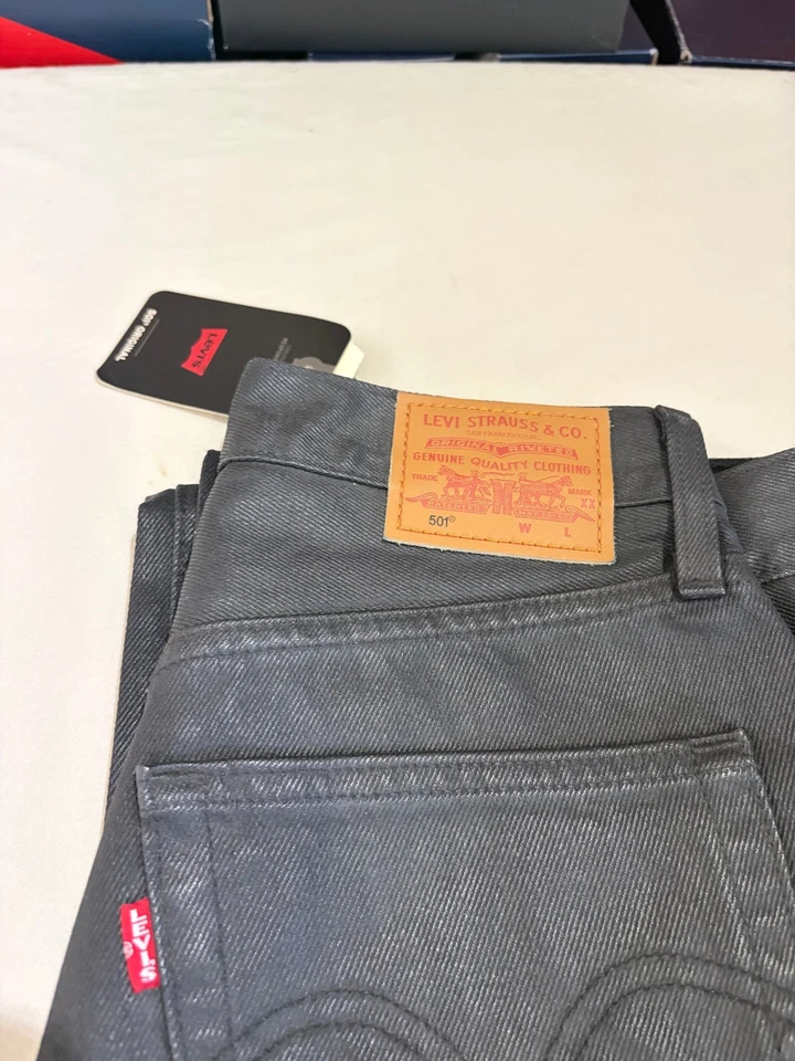 Levi's 501 Original Femme Neuf - Jean Enduit Gris Anthracite Taille 25x32 - Photo 3/4