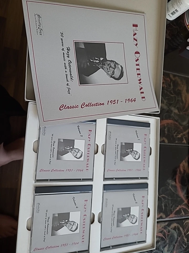 Hazy Osterwald - Classic Collection 1951-1964 (4 CD Set, mit Buch) - Bild 3 von 4