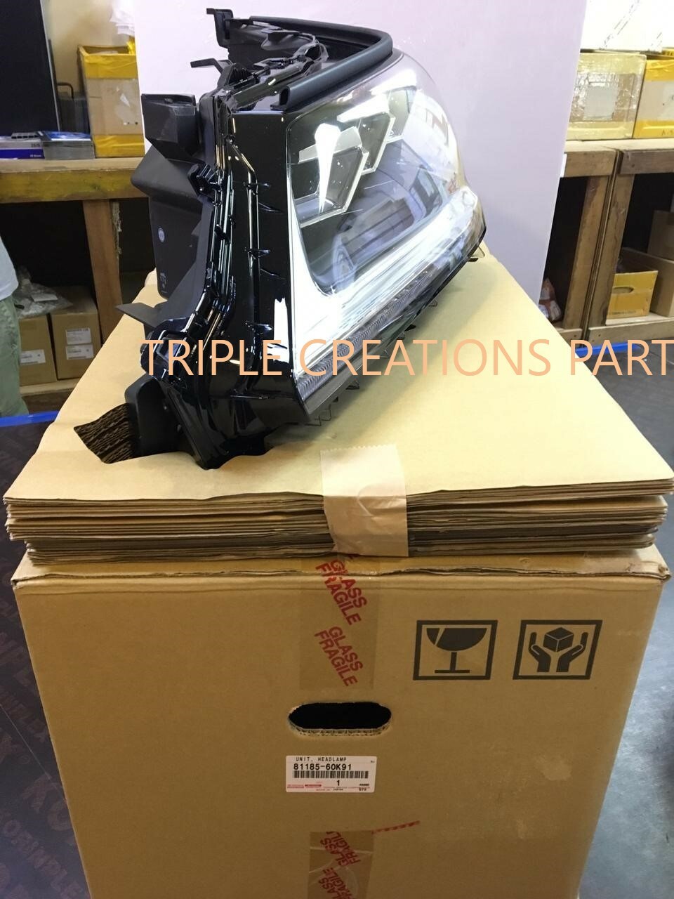 Genuine Toyota 81185-60K91 LEXUS LX450/570 UNIT HEADLAMP LH  