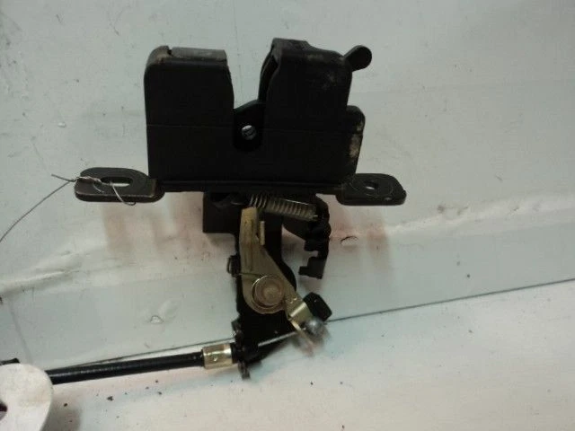 05 KIA RIO 4 PUERTAS SEDÁN MALETERO PESTILLO 03 04 05 2003 2004 2005 106182 -B38 Foto 3 de 4