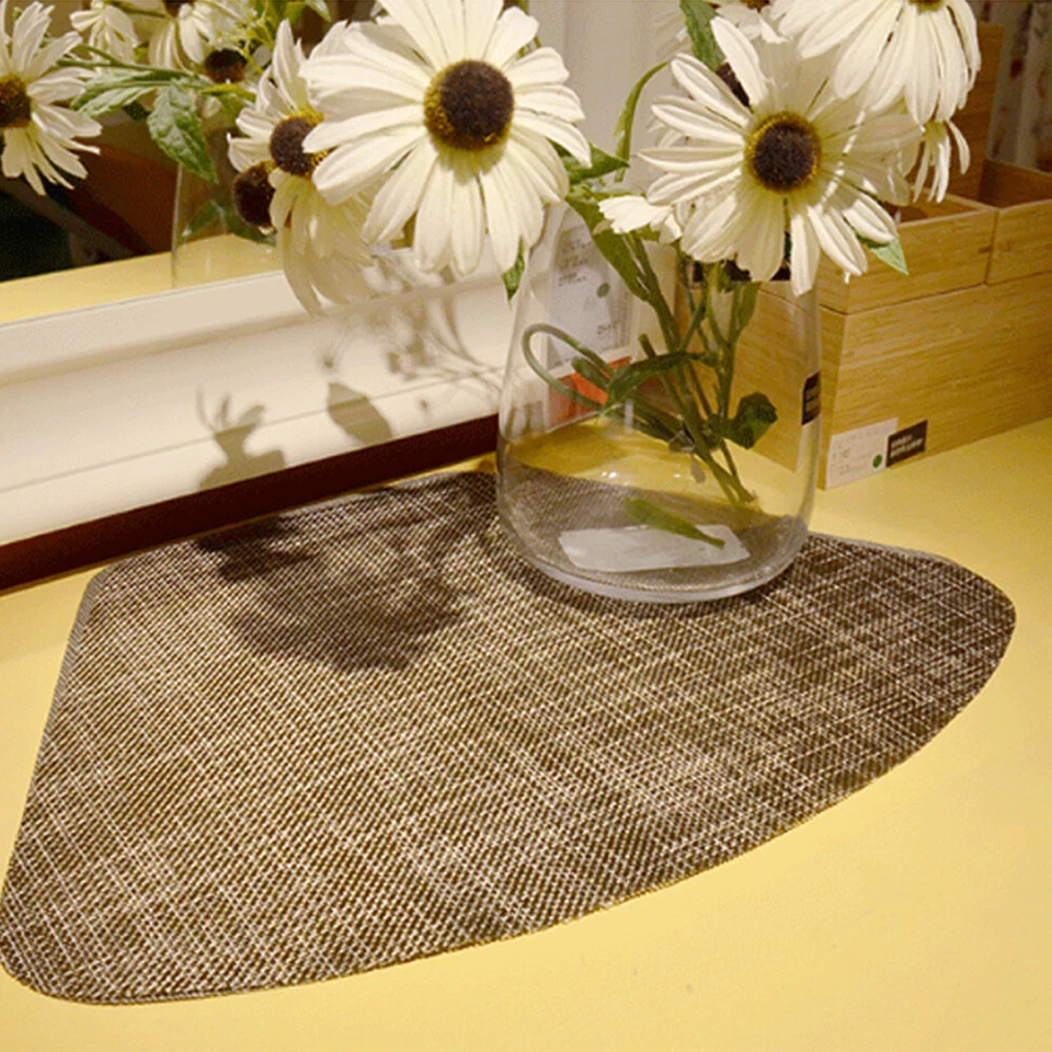 Fan-shaped Placemat Heat Insulation Pads Non-Slip Tableware Mat Coaster Pad - Image 4 of 4