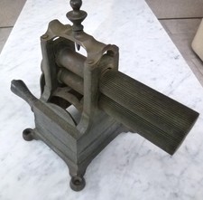 19thC Victorian brass and cast iron crimping/fluting machine