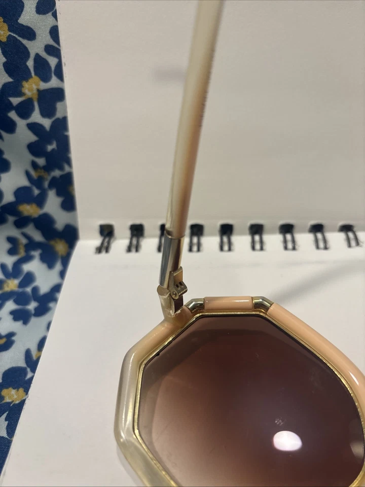 Ted Lapidus Fantastic Oversized Sunglasses Caramel with Gold-Toned Trim VTG READ - Image 4 of 4