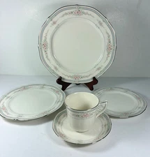Noritake Ivory China Rothschild Pattern 7293 Place Setting Individual Pieces
