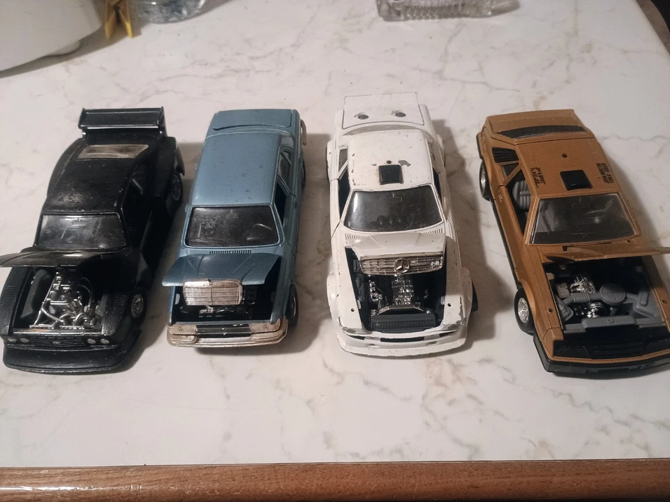 Burago Stock Mercedes 450 Sel-Ford Capri Turbo-Ford Mustang-Mercedes 450SC - Immagine 2 di 4