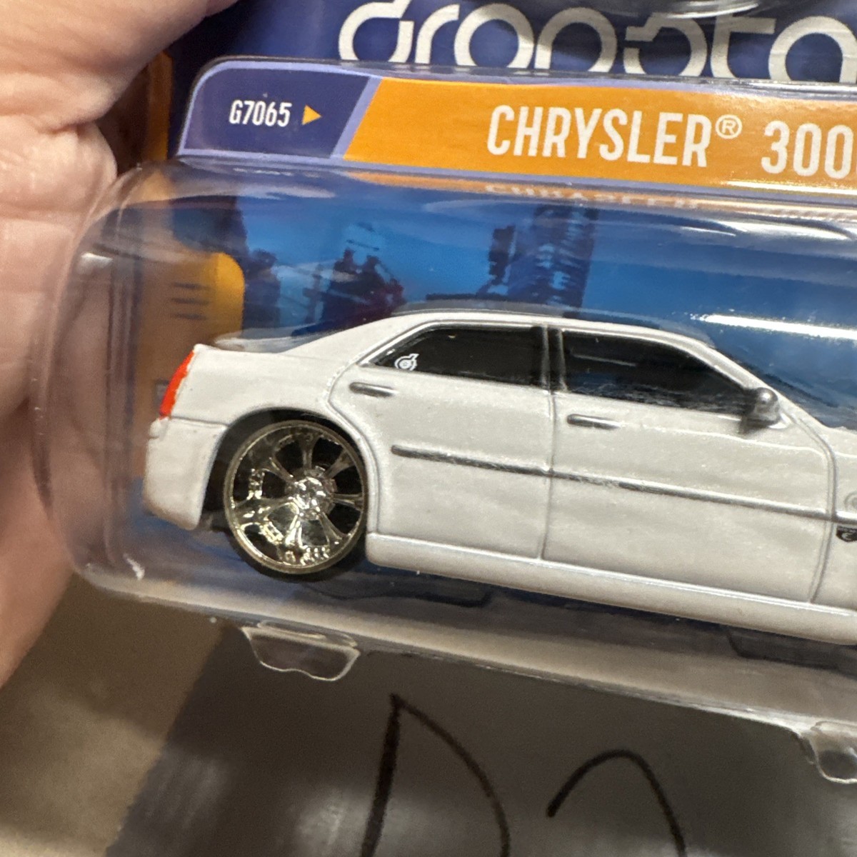 【激レア】ホットウィール クライスラー 300C 1/24 ドロップスターズ 2005 HOT WHEELS DROPSTARS CHRYSLER 300 C White 1:50 SCALE G7065 | eBay