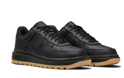 nike black gum sole trainers