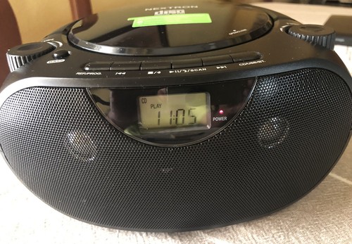 Nextron Portable Stereo CD Player Boombox with AM/FM Radio, USB, AC & Battery - Picture 2 of 10