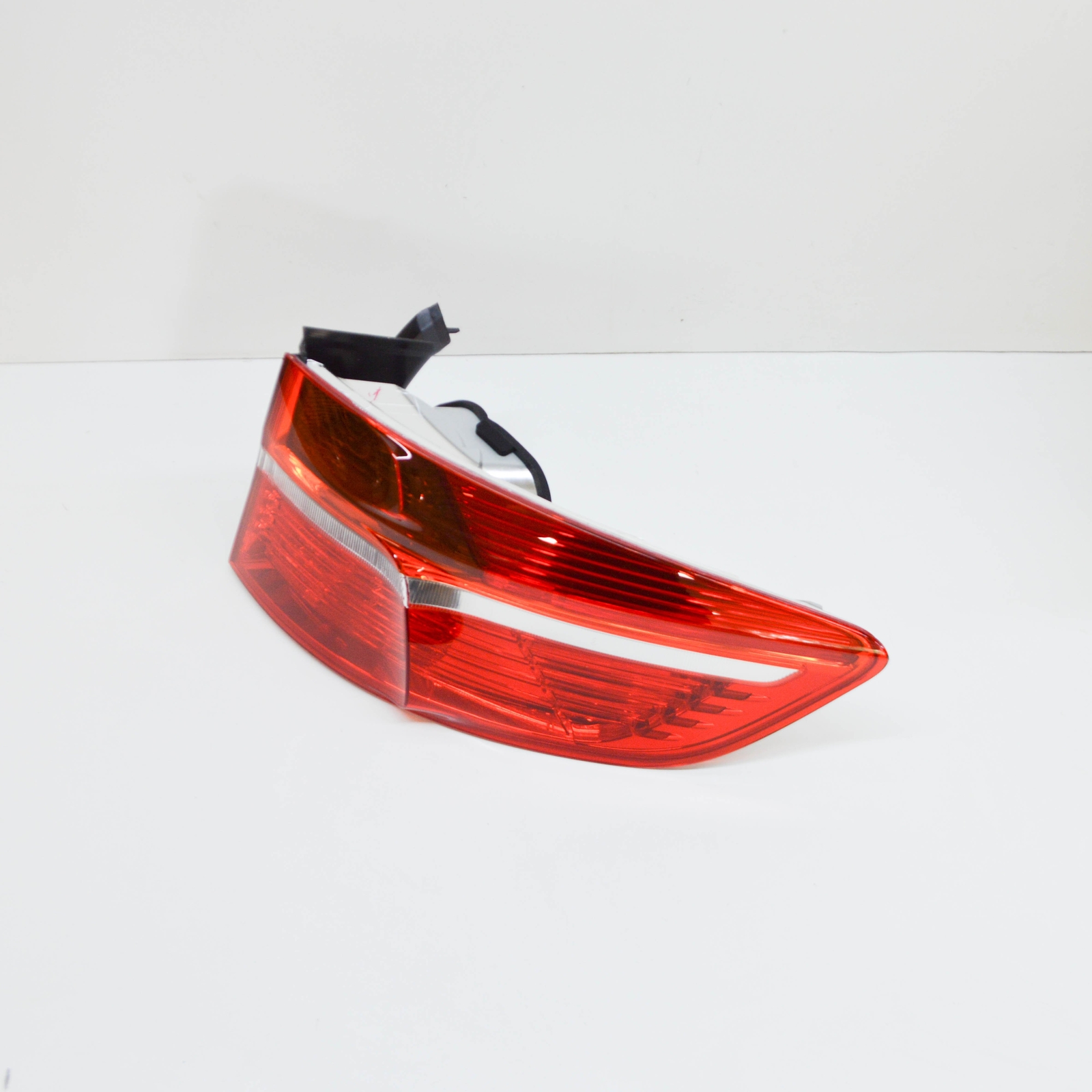 BMW X6 E71 Rear Right Outer Taillight Lamp 63217179984 7179984 NEW 