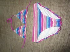 Adidas Bikini 140 146 152 gestreift neuwertig, fällt klein aus
