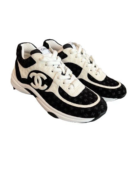 CHANEL 22A CC Logo Sneakers White/ Black 38.5 *New - Timeless Luxuries