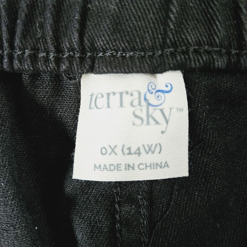 Terra&Sky Women's Black Pull On Curvy Capri Mid-Rise Distressed Plus 0X 14W - Picture 12 of 14