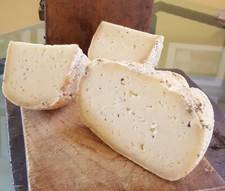 Formaggio con Tartufo bianco e nero SV - Caseificio Artigianale Umbro