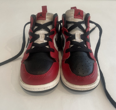 Nike Air Jordan 1 Mid Chicago Black Toe Size 7C 640735-069 Pre