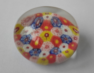 Vintage Retro Glas Briefbeschwerer klein Murano Stil Millefiori Rohr mehrfarbig