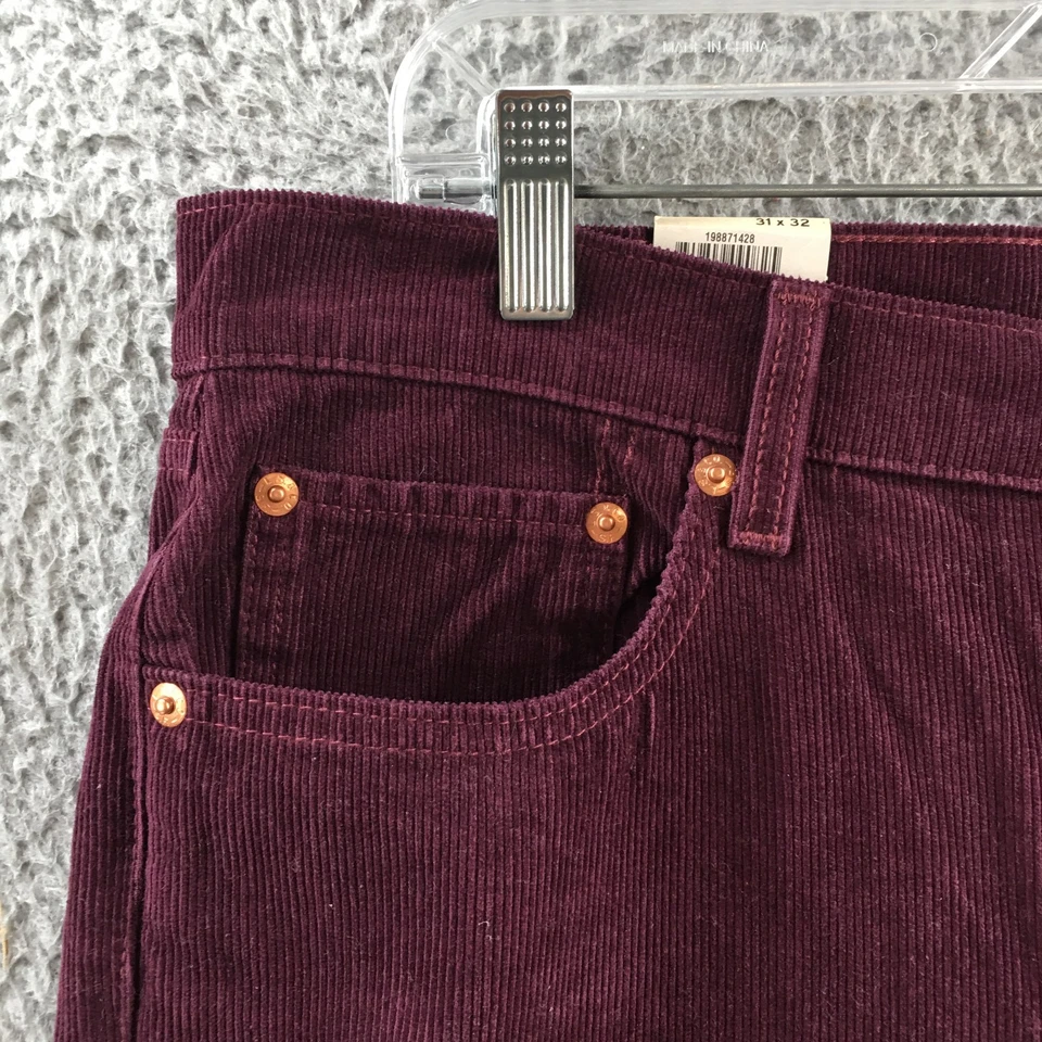 Levis Boyfriend Tapered Leg Pants Mens 31x32 (actual 35x32) Purple Mid Rise NEW - Image 3 of 4