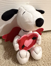 Hallmark Peanuts Snoopy Valentines Plush Cupid 8" Figure 2003 Dog Heart Arrow