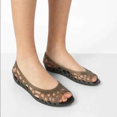 crocs jelly flats