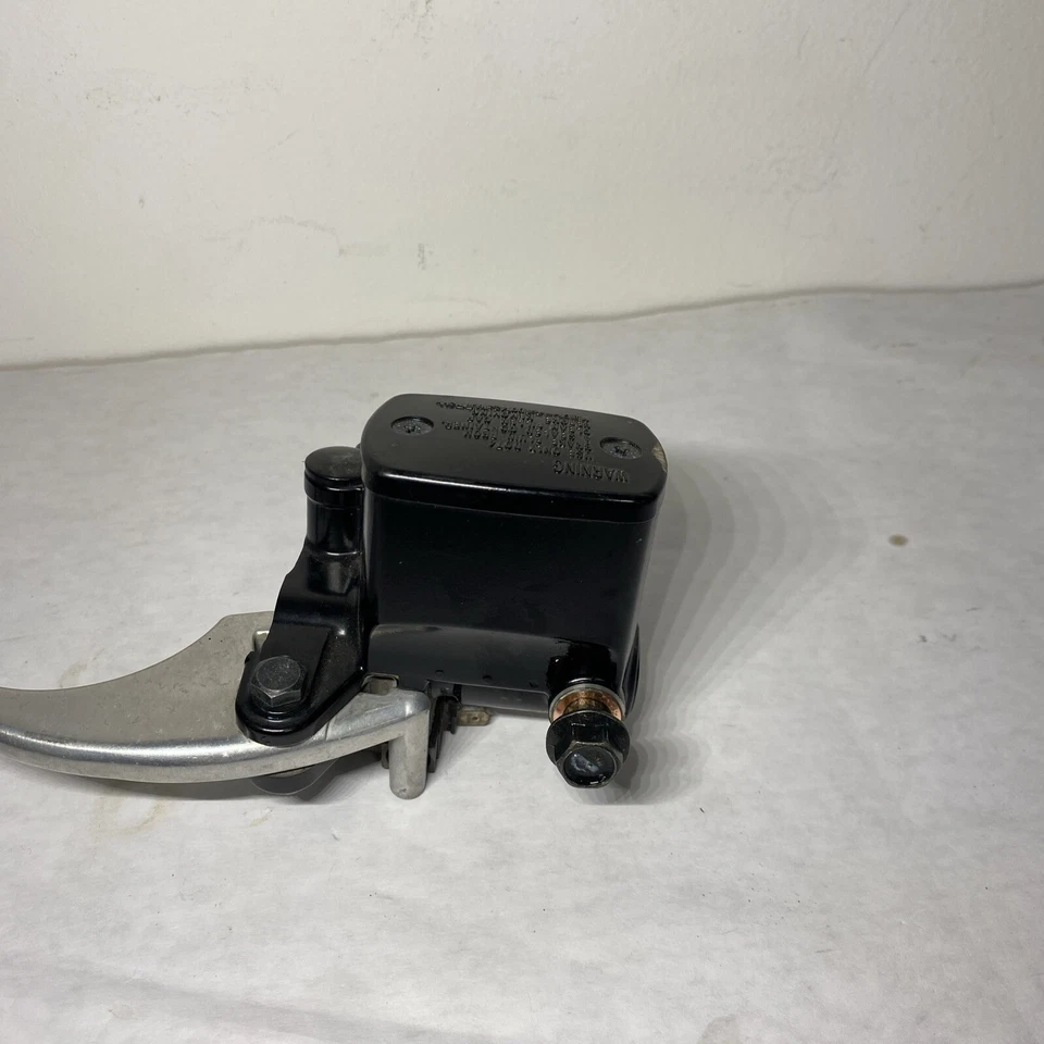 2015 - 2018 Yamaha YZF-R3 YZFR3 Front Brake Master Cylinder w/ Lever OEM - Image 3 of 4