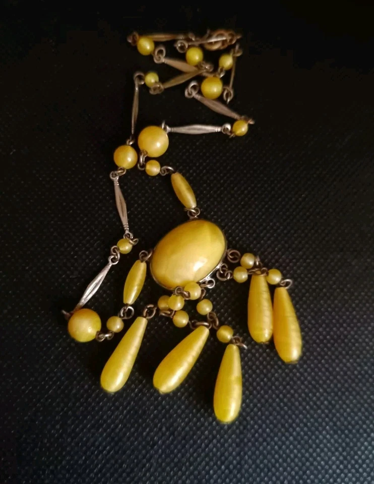 Antiguo collar Art Deco sin firmar escoria amarilla vidrio borla checa araña Foto 3 de 4