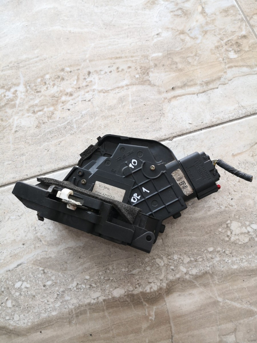 トマ　1/3 Mazda 3 2006/Right Front door lock Mechanism/3N6AA21812D | eBay