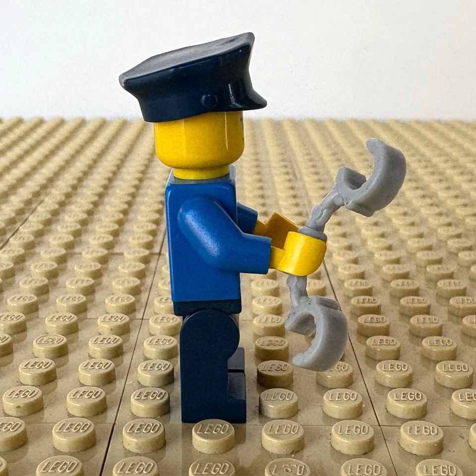 LEGO City Police: Mujer Oficial de Policía, SOMBRERO, cty0485, 60007, ESTACIÓN, 2014 Foto 4 de 4